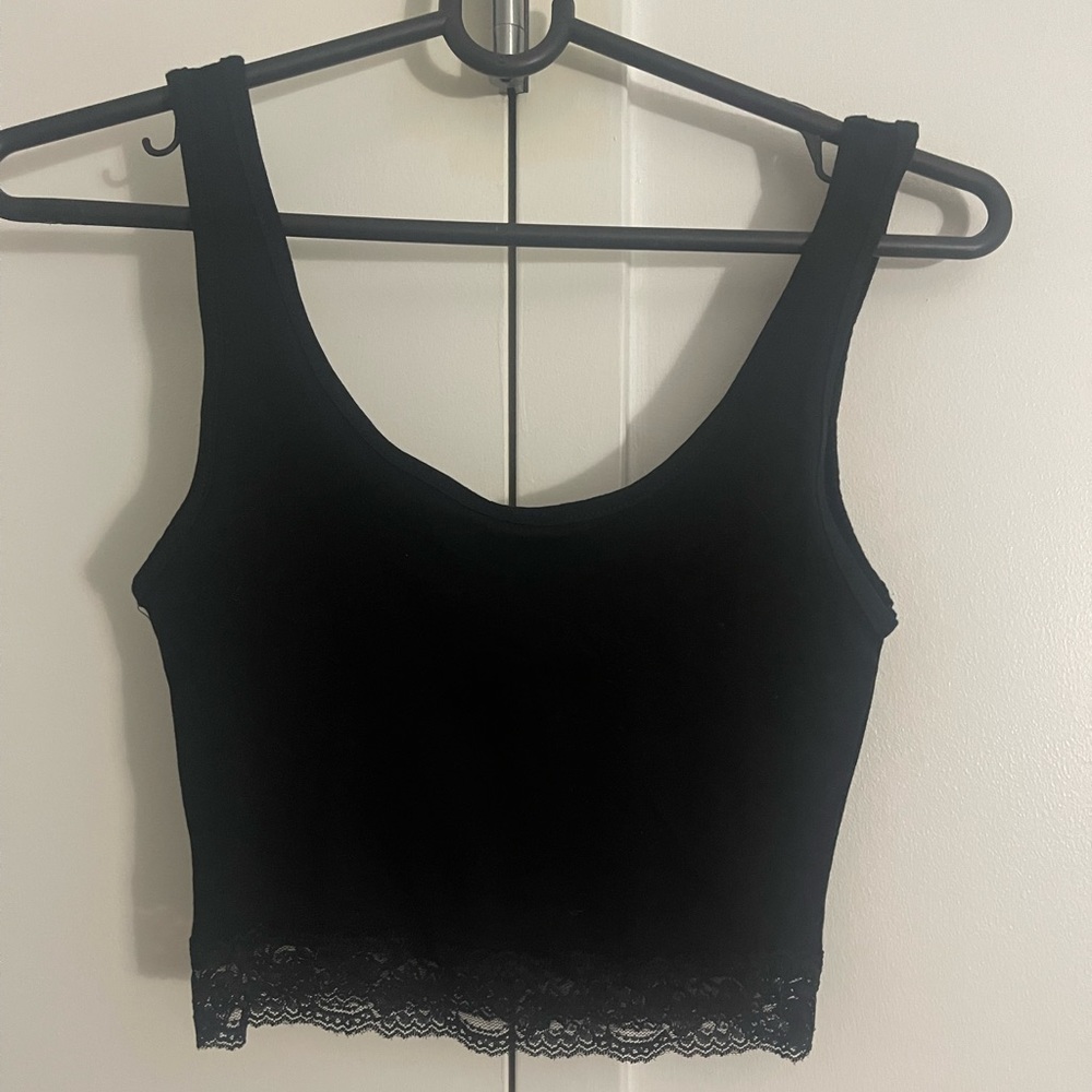 Black Lace Crop tank